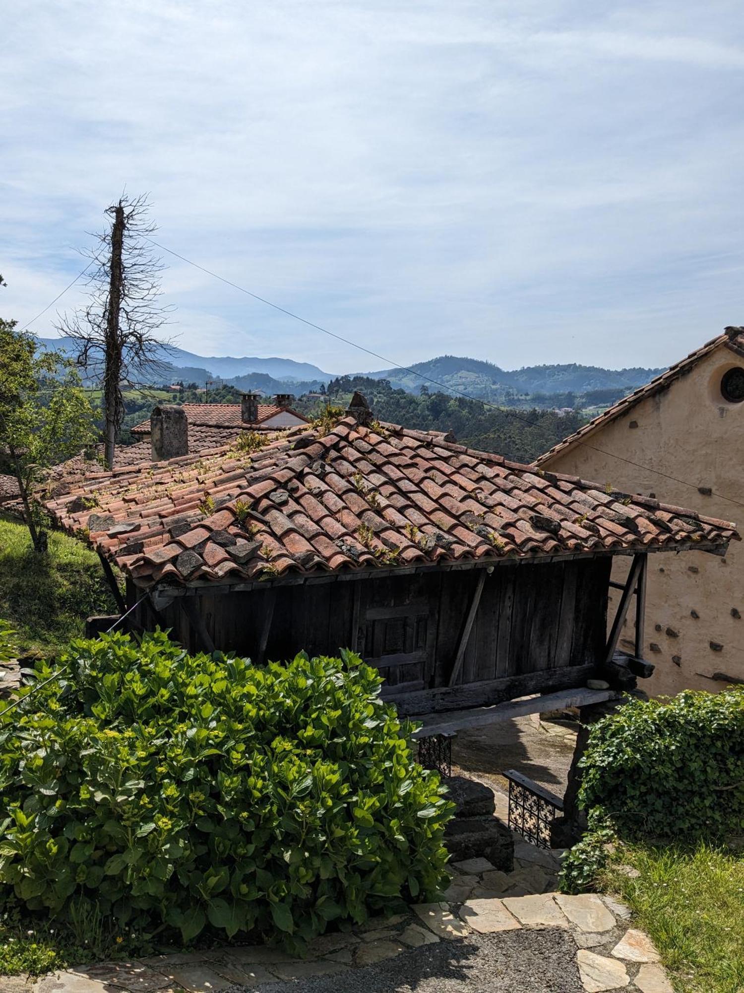 Las Casas De Isu Hotel Villaviciosa  Exterior photo